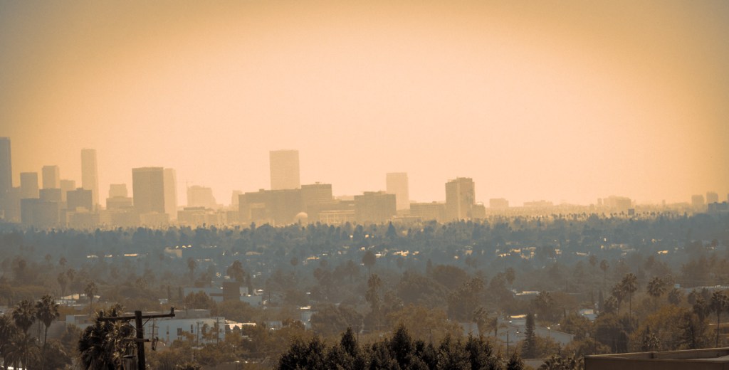 Photo: Flavia Caldas // Location: La Cienega Boulevard