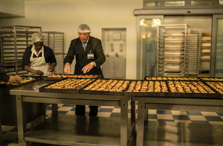 making pasteis de belem 